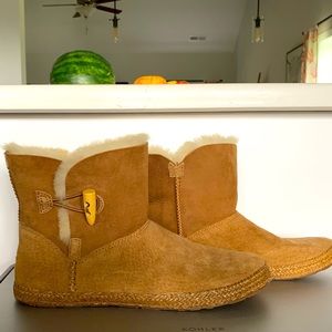 Brand New Ugg Garnet Boot